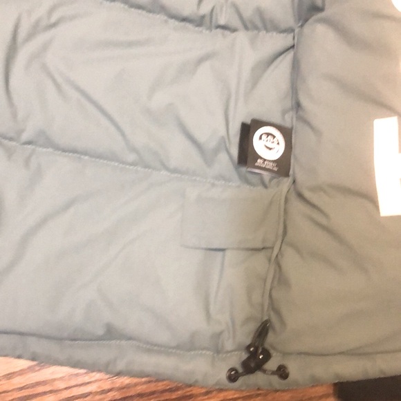 Aritzia TNA The Super Puff shortie Evening Dove sold out online worn once! - Picture 8 of 12